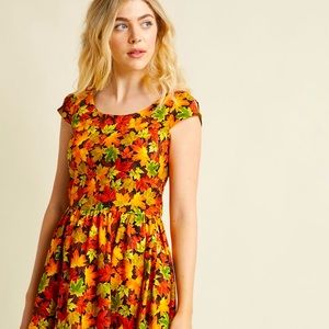 Retrolicious Folter Modcloth Autumn Leaves Dress